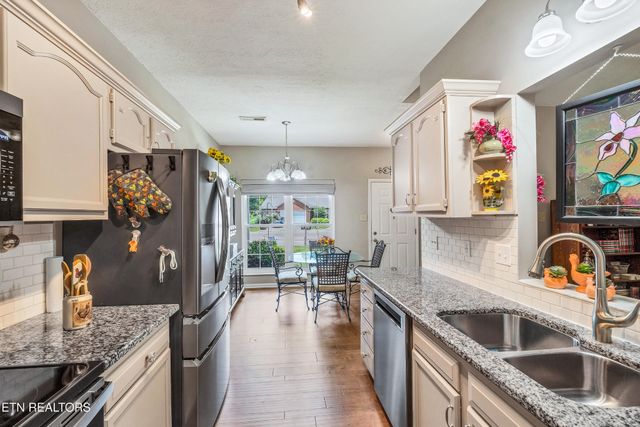 2010 Misty Glen Lane, Knoxville, TN 37909