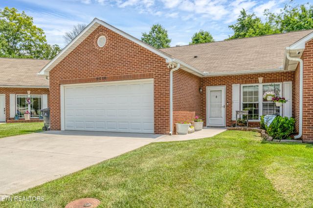 2010 Misty Glen Lane, Knoxville, TN 37909