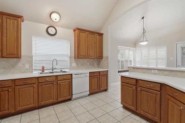 1286 Ocean Manor Lane, League City, TX 77573