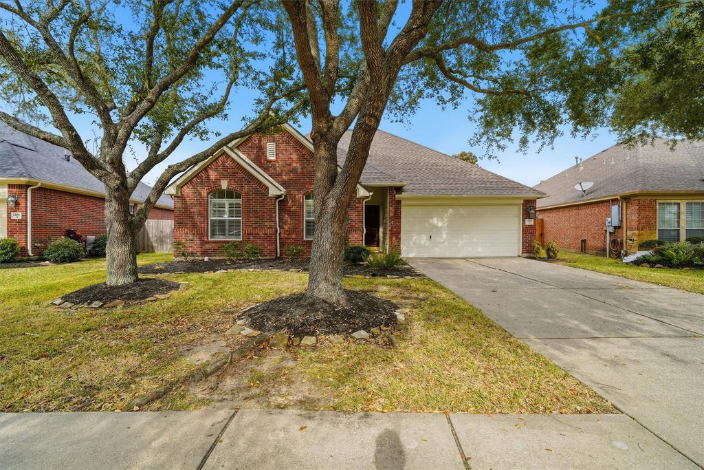 1286 Ocean Manor Lane, League City, TX 77573