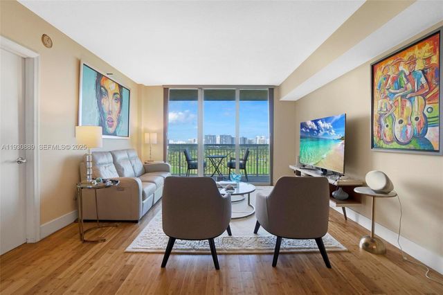 19501 W Country Club Dr 1202, Aventura, FL 33180