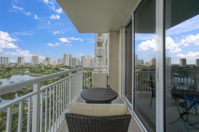 19501 W Country Club Dr 1202, Aventura, FL 33180