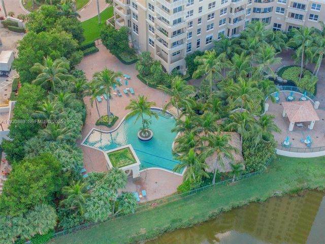 19501 W Country Club Dr 1202, Aventura, FL 33180