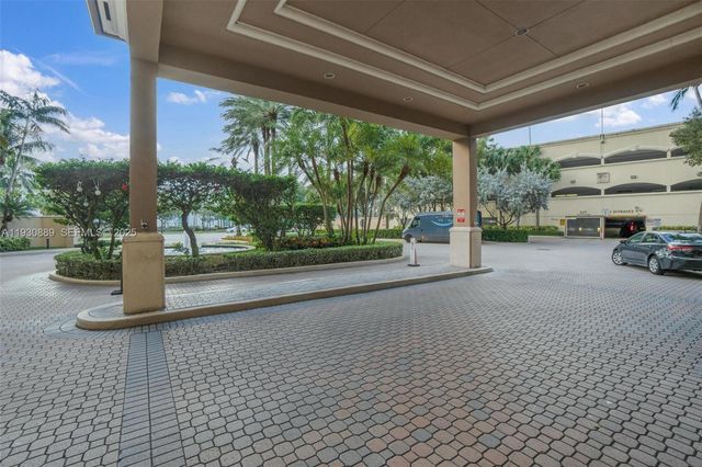 19501 W Country Club Dr 1202, Aventura, FL 33180