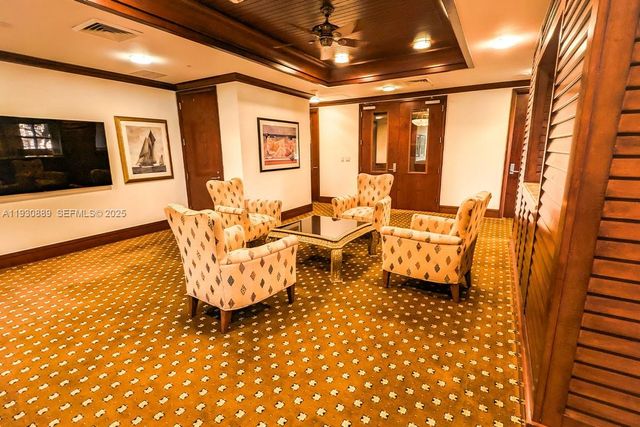 19501 W Country Club Dr 1202, Aventura, FL 33180