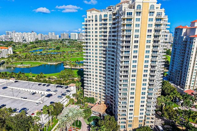19501 W Country Club Dr 1202, Aventura, FL 33180