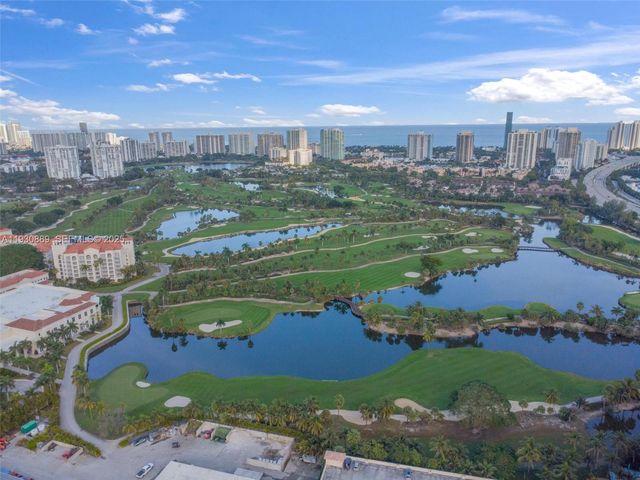 19501 W Country Club Dr 1202, Aventura, FL 33180