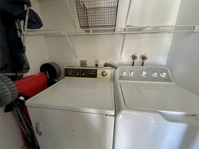 371 Burgundy H H, Delray Beach, FL 33484