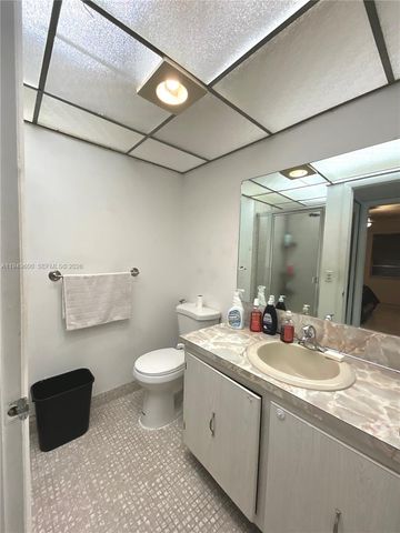 371 Burgundy H H, Delray Beach, FL 33484