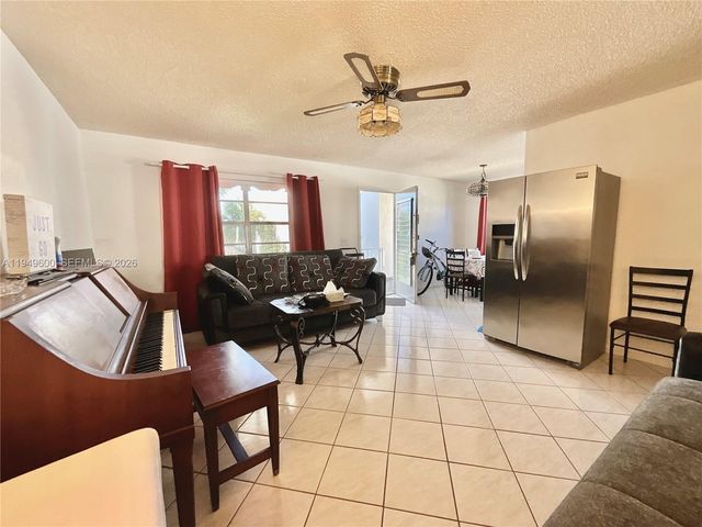 371 Burgundy H H, Delray Beach, FL 33484