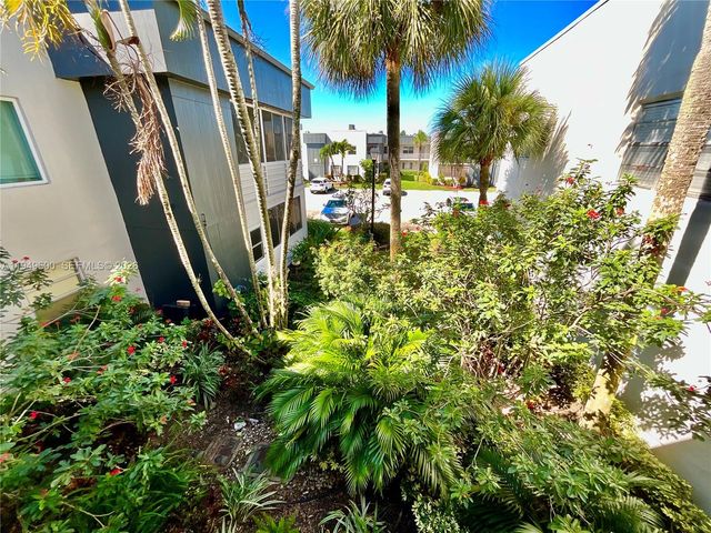371 Burgundy H H, Delray Beach, FL 33484