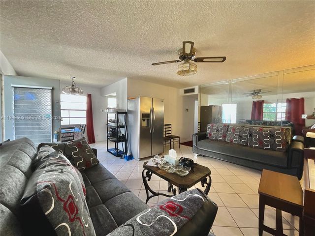 371 Burgundy H H, Delray Beach, FL 33484