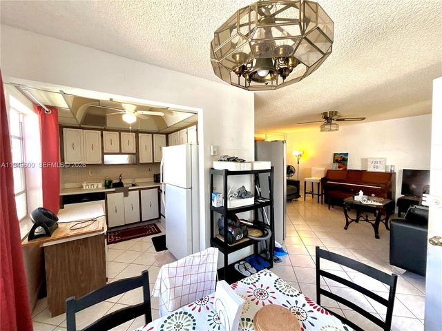 371 Burgundy H H, Delray Beach, FL 33484