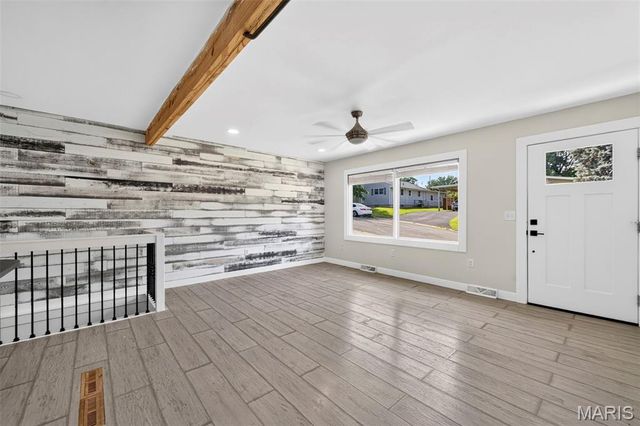11 Robin Drive, St Charles, MO 63301