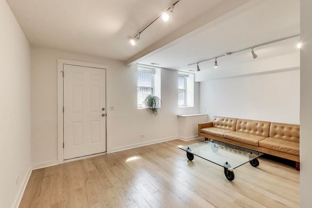 2142 N Oakley Avenue G, Chicago, IL 60647