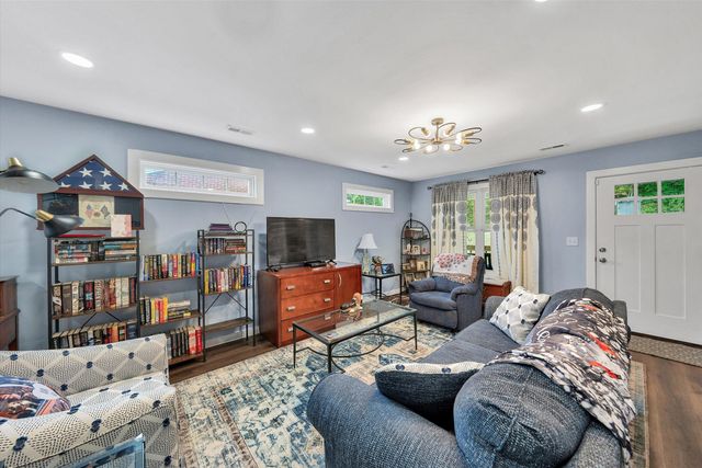 321 Craig AVE, Vinton, VA 24179