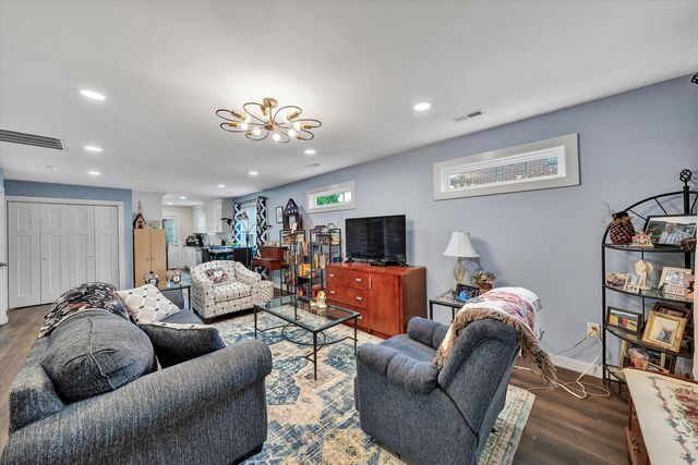 321 Craig AVE, Vinton, VA 24179