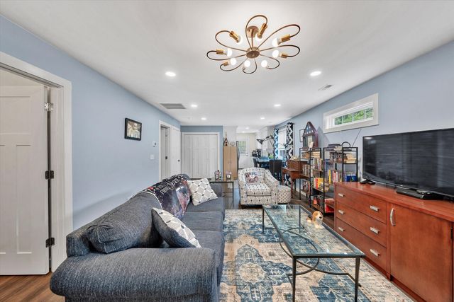 321 Craig AVE, Vinton, VA 24179
