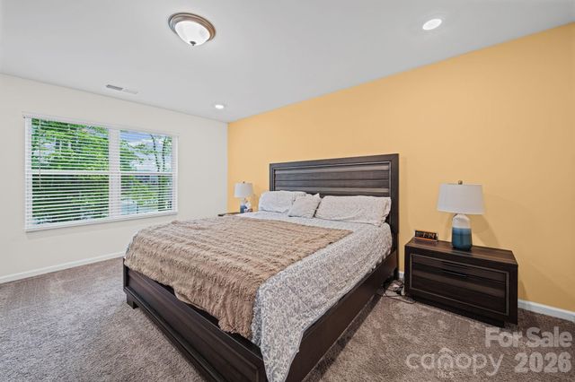 8031 Ramsburg Drive, Charlotte, NC 28269