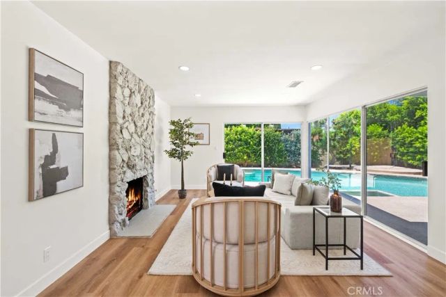 6917 Mammoth Avenue, Van Nuys, CA 91405