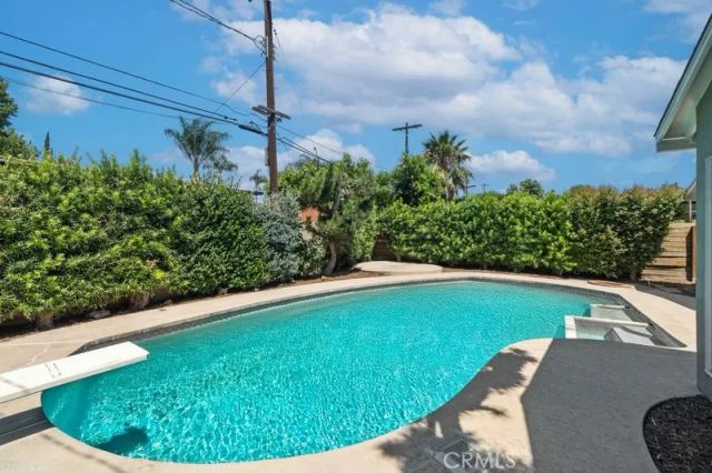 6917 Mammoth Avenue, Van Nuys, CA 91405