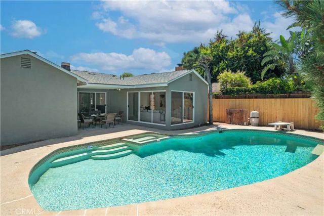 6917 Mammoth Avenue, Van Nuys, CA 91405