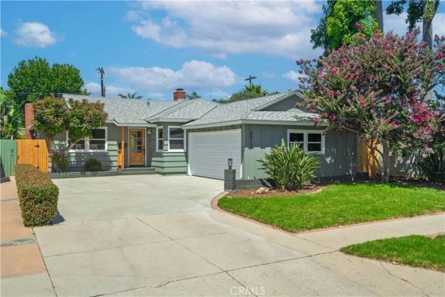 6917 Mammoth Avenue, Van Nuys, CA 91405