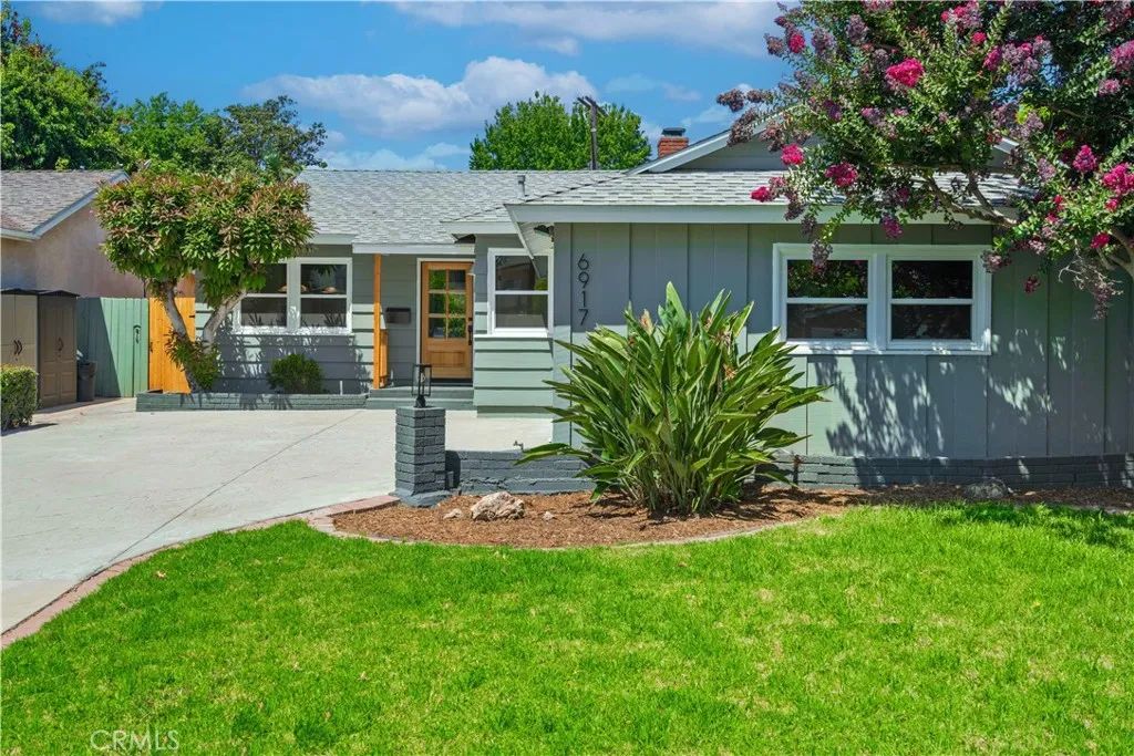 6917 Mammoth Avenue, Van Nuys, CA 91405