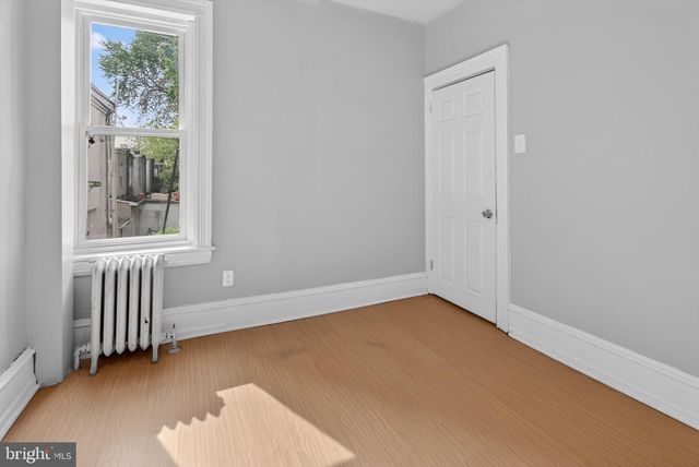 864 E CHELTEN AVE, Philadelphia, PA 19138