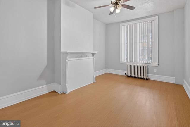 864 E CHELTEN AVE, Philadelphia, PA 19138