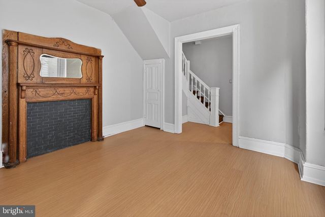 864 E CHELTEN AVE, Philadelphia, PA 19138