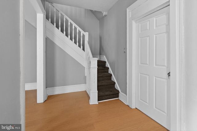 864 E CHELTEN AVE, Philadelphia, PA 19138
