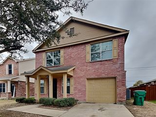 216 Turning Tree Road, Wilmer, TX 75172