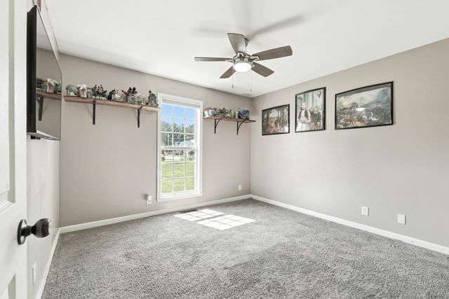 3142 Whitetail Dr, Clarksville, TN 37043