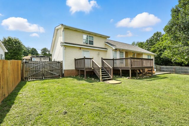 3142 Whitetail Dr, Clarksville, TN 37043