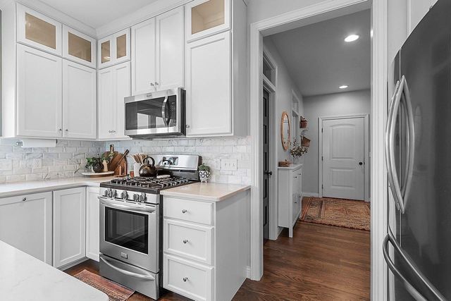 2066 W HERON LANE, Appleton, WI 54913