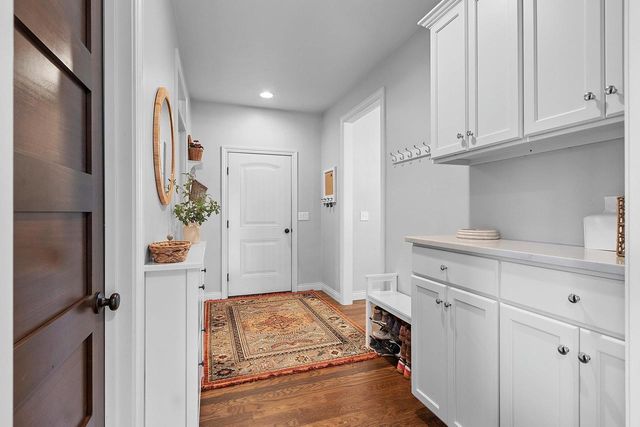 2066 W HERON LANE, Appleton, WI 54913