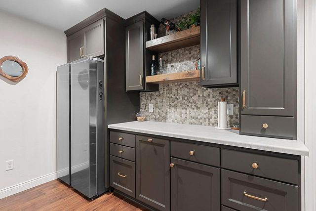 2066 W HERON LANE, Appleton, WI 54913