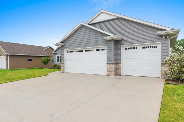 2066 W HERON LANE, Appleton, WI 54913