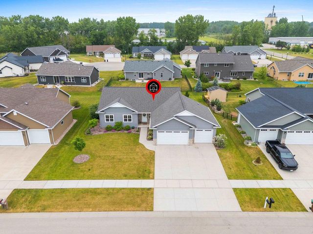 2066 W HERON LANE, Appleton, WI 54913