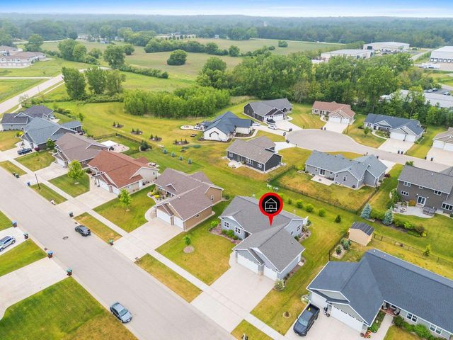 2066 W HERON LANE, Appleton, WI 54913