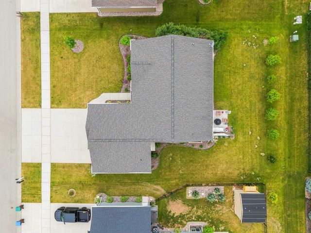 2066 W HERON LANE, Appleton, WI 54913