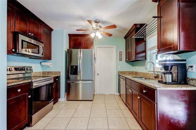 8531 81ST WAY, Seminole, FL 33777