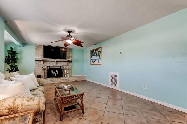 8531 81ST WAY, Seminole, FL 33777