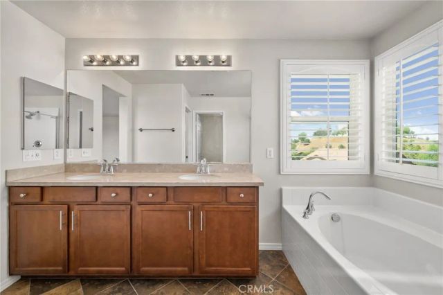 31801 Oak Wood Circle, Yucaipa, CA 92399