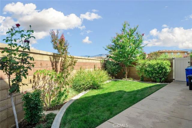 31801 Oak Wood Circle, Yucaipa, CA 92399