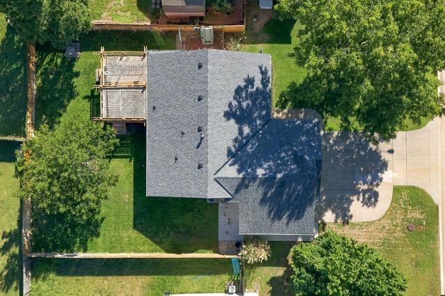 126 E Creekstone St, Mulvane, KS 67110