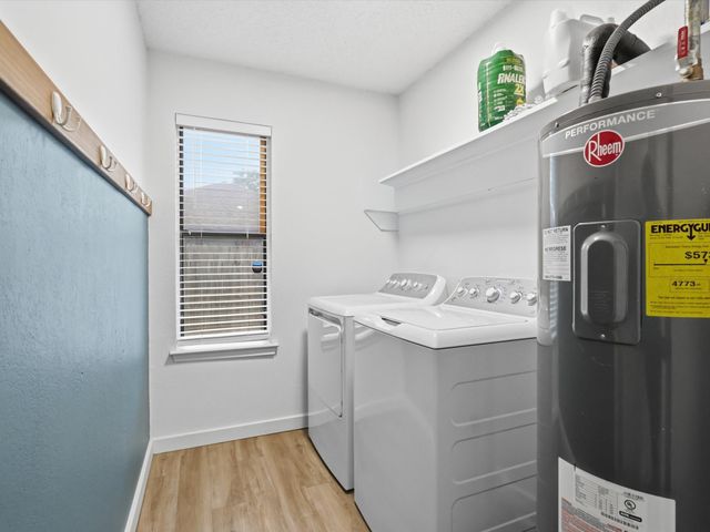 125 N Chapel Creek Boulevard, Fort Worth, TX 76108