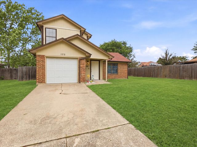 125 N Chapel Creek Boulevard, Fort Worth, TX 76108