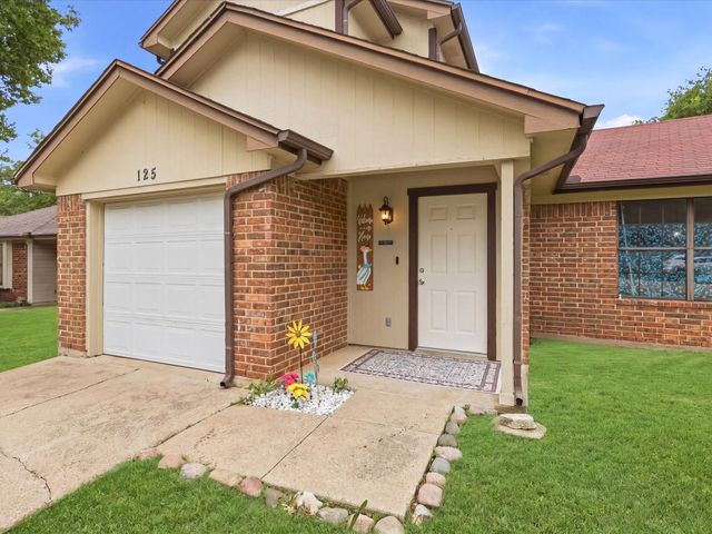 125 N Chapel Creek Boulevard, Fort Worth, TX 76108